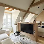 Luxury Flat In Le Marais